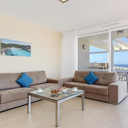 Cala'n Blanes Sleeps 9 Pool Air Con Wifi Villa